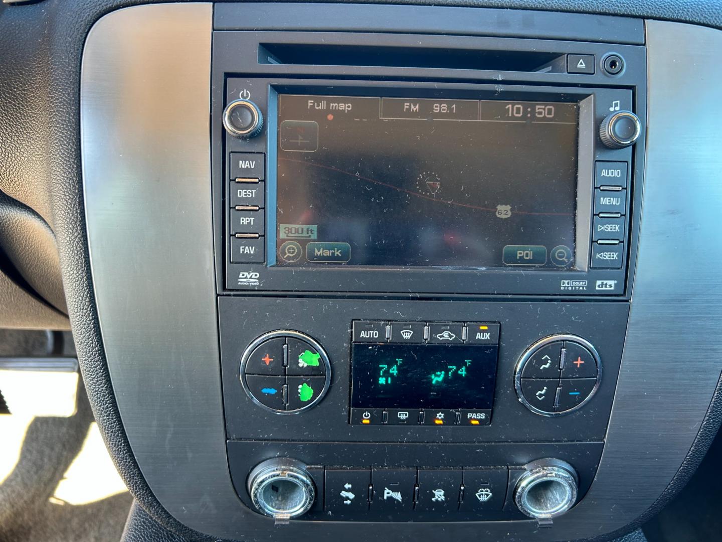 2007 BLACK /BLACK Chevrolet Suburban LS 1500 4WD (3GNFK16377G) with an 5.3L V8 OHV 16V FFV engine, 4-Speed Automatic Overdrive transmission, located at 17760 Hwy 62, Morris, OK, 74445, (918) 733-4887, 35.609104, -95.877060 - Photo#14